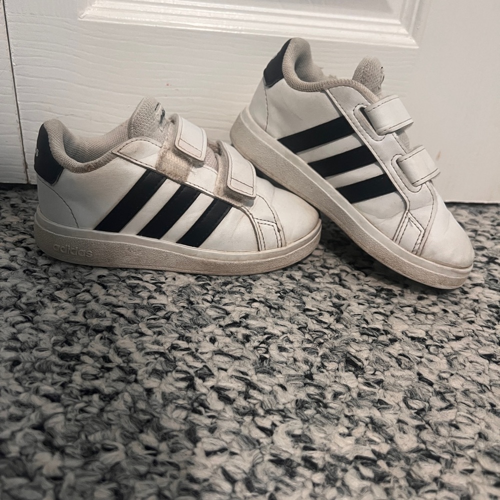 Adidas Kids White and Black Velcro Sneakers, Size 8.5